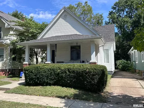 Exterior - 838 S Douglas Ave, Springfield, IL 62704 photo 2 of 7