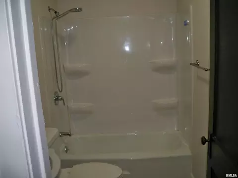 Bath - 731 W North Grand Ave, Springfield, IL 62702 photo 2 of 2