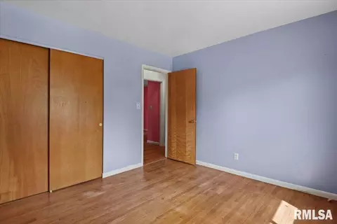 Bedroom - 2520 Sherborn Rd, Springfield, IL 62702 photo 6 of 7