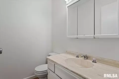 Bath - 53 Trailridge Ln, Springfield, IL 62704 photo 2 of 2