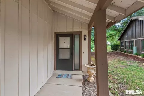 Exterior - 53 Trailridge Ln, Springfield, IL 62704 photo 3 of 10