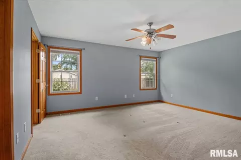 Bedroom - 3505 Tamarak Dr, Springfield, IL 62712 photo 1 of 10