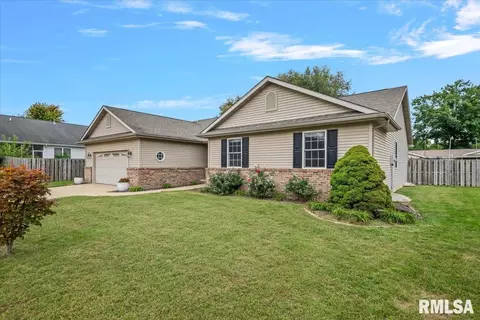 Exterior - 3505 Tamarak Dr, Springfield, IL 62712 photo 2 of 7