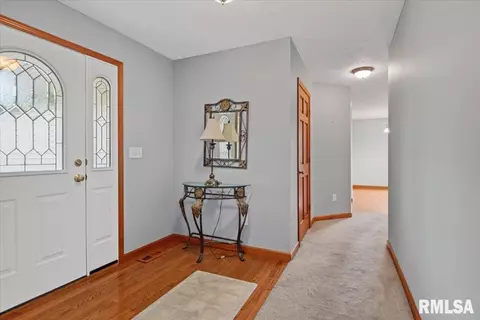 Entry Way - 3505 Tamarak Dr, Springfield, IL 62712 photo 1 of 7
