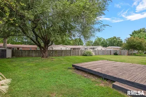 Exterior - 3505 Tamarak Dr, Springfield, IL 62712 photo 7 of 7