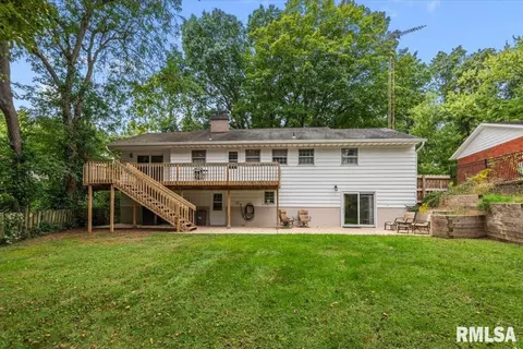 Exterior - 816 Independence Rdg, Springfield, IL 62702 photo 3 of 8