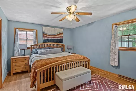 Bedroom - 816 Independence Rdg, Springfield, IL 62702 photo 1 of 7