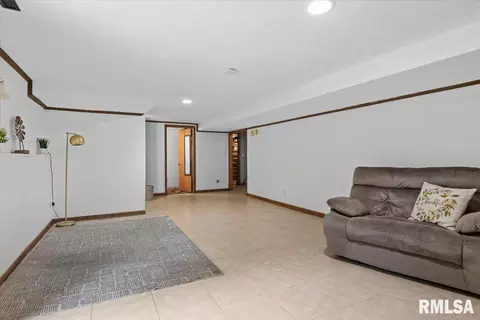 Other - 816 Independence Rdg, Springfield, IL 62702 photo 10 of 14