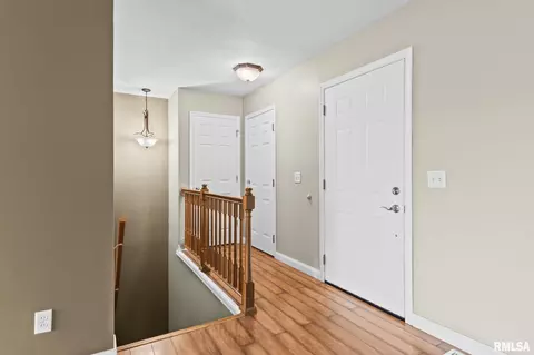Entry Way - 704 Pheasant Dr, Athens, IL 62613 photo 1 of 1