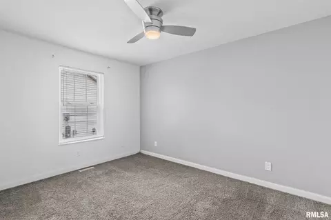 Bedroom - 704 Pheasant Dr, Athens, IL 62613 photo 5 of 7