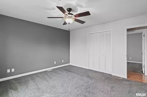 Bedroom - 704 Pheasant Dr, Athens, IL 62613 photo 1 of 7