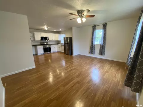 Living - 1311 Johnson Ln, Springfield, IL 62702 photo 2 of 2