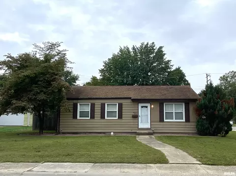 Exterior - 1311 Johnson Ln, Springfield, IL 62702 photo 2 of 3