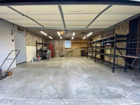 Other - 1311 Johnson Ln, Springfield, IL 62702 photo 3 of 4