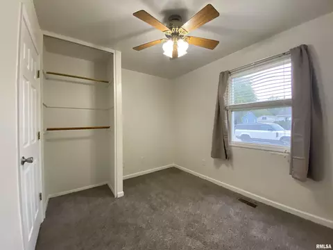 Bedroom - 1311 Johnson Ln, Springfield, IL 62702 photo 3 of 6