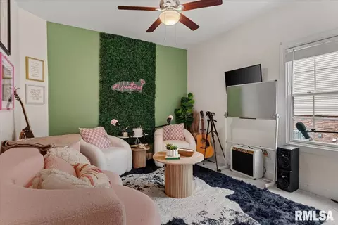 Living - 302 Harbor Point Pl, Springfield, IL 62712 photo 3 of 3