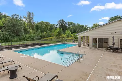 Exterior - 302 Harbor Point Pl, Springfield, IL 62712 photo 8 of 8
