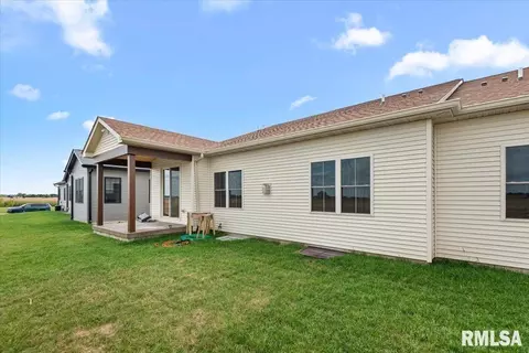 Exterior - 2868 Reseda Rd, Springfield, IL 62711 photo 4 of 5