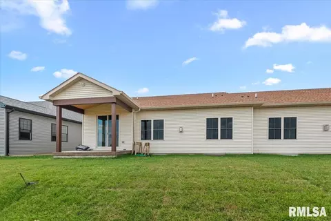 Exterior - 2868 Reseda Rd, Springfield, IL 62711 photo 3 of 5