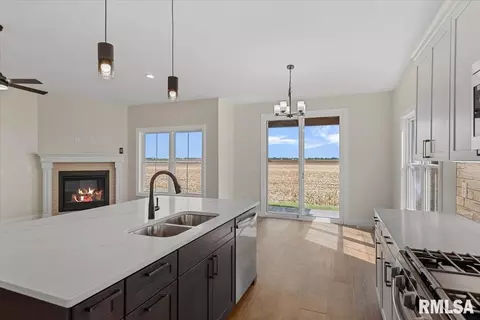 Kitchen - 2868 Reseda Rd, Springfield, IL 62711 photo 2 of 2