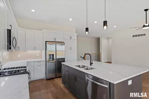 Kitchen - 2868 Reseda Rd, Springfield, IL 62711 photo 1 of 2