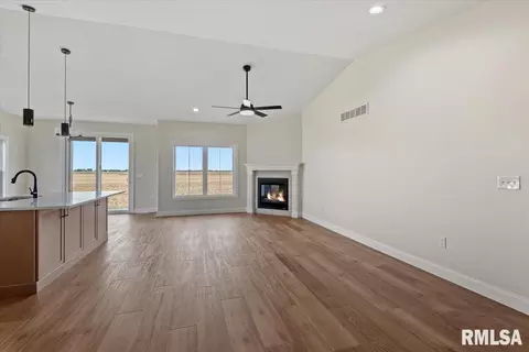 Living - 2866 Reseda Rd, Springfield, IL 62711 photo 1 of 2