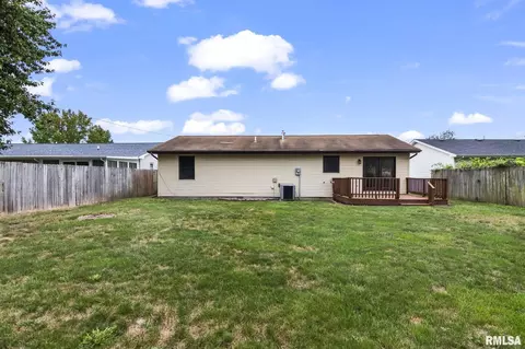 Exterior - 1913 Scarbrough Rd, Springfield, IL 62702 photo 5 of 7