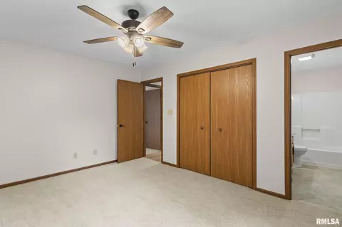 Bedroom - 1913 Scarbrough Rd, Springfield, IL 62702 photo 2 of 8