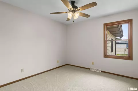 Bedroom - 1913 Scarbrough Rd, Springfield, IL 62702 photo 8 of 8