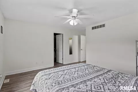 Bedroom - 1715 Plover Rd, Springfield, IL 62711 photo 3 of 4