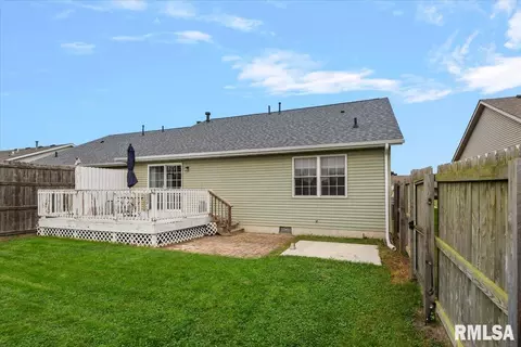 Exterior - 1715 Plover Rd, Springfield, IL 62711 photo 3 of 5