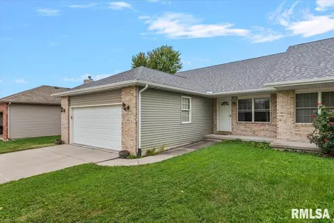 Exterior - 1715 Plover Rd, Springfield, IL 62711 photo 1 of 5