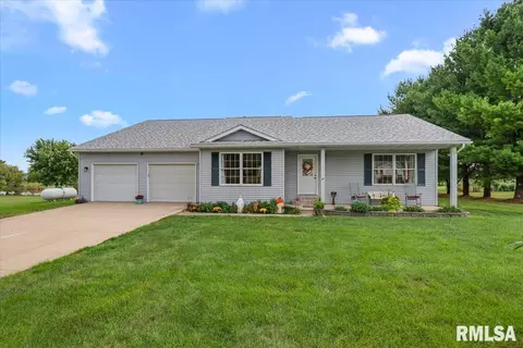 6 Trussell Rd, Jacksonville, IL 62650