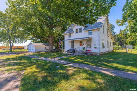 505 S Ewing St, Tallula, IL 62688