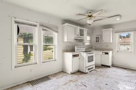 Other - 2449 S 6th St, Springfield, IL 62703 photo 3 of 4