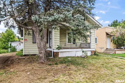 Exterior - 2449 S 6th St, Springfield, IL 62703 photo 5 of 5