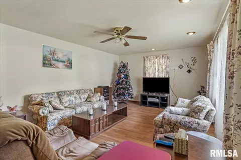 Other - 2240 Grandview Ave, Grandview, IL 62702 photo 2 of 14
