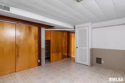 Other - 2240 Grandview Ave, Grandview, IL 62702 photo 10 of 14