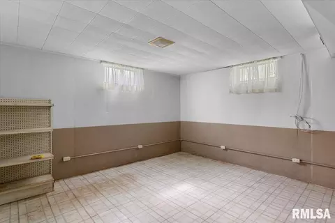 Other - 2240 Grandview Ave, Grandview, IL 62702 photo 9 of 14