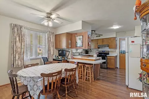 Other - 2240 Grandview Ave, Grandview, IL 62702 photo 3 of 14