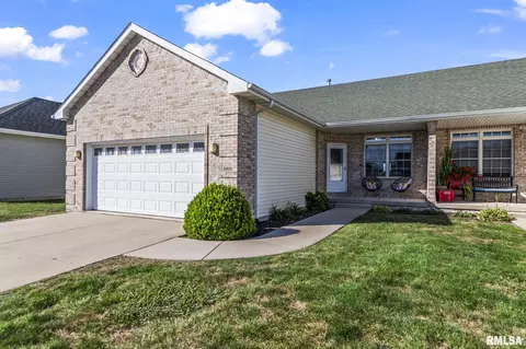 3811 Sugar Loaf Dr, Springfield, IL 62711