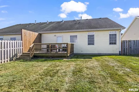 Exterior - 3811 Sugar Loaf Dr, Springfield, IL 62711 photo 4 of 7
