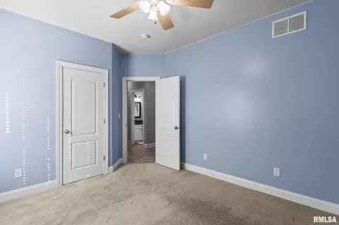Bedroom - 3811 Sugar Loaf Dr, Springfield, IL 62711 photo 8 of 9