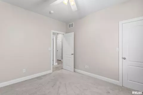 Bedroom - 3811 Sugar Loaf Dr, Springfield, IL 62711 photo 6 of 9