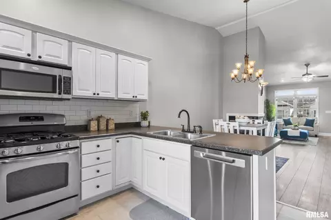 Kitchen - 3811 Sugar Loaf Dr, Springfield, IL 62711 photo 1 of 3