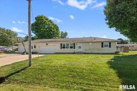 601 W Greenwood Ave, Jacksonville, IL 62650