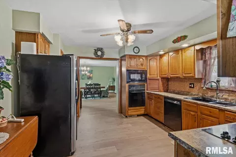 Other - 2124 Blackhawk Rd, Springfield, IL 62702 photo 6 of 12