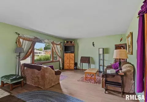 Other - 2124 Blackhawk Rd, Springfield, IL 62702 photo 3 of 12