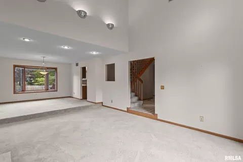 Living - 209 Prestwick Rd, Springfield, IL 62702 photo 3 of 9