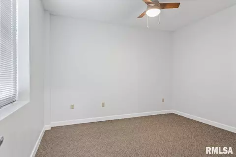 Bedroom - 501 E Capitol St, Springfield, IL 62701 photo 1 of 3